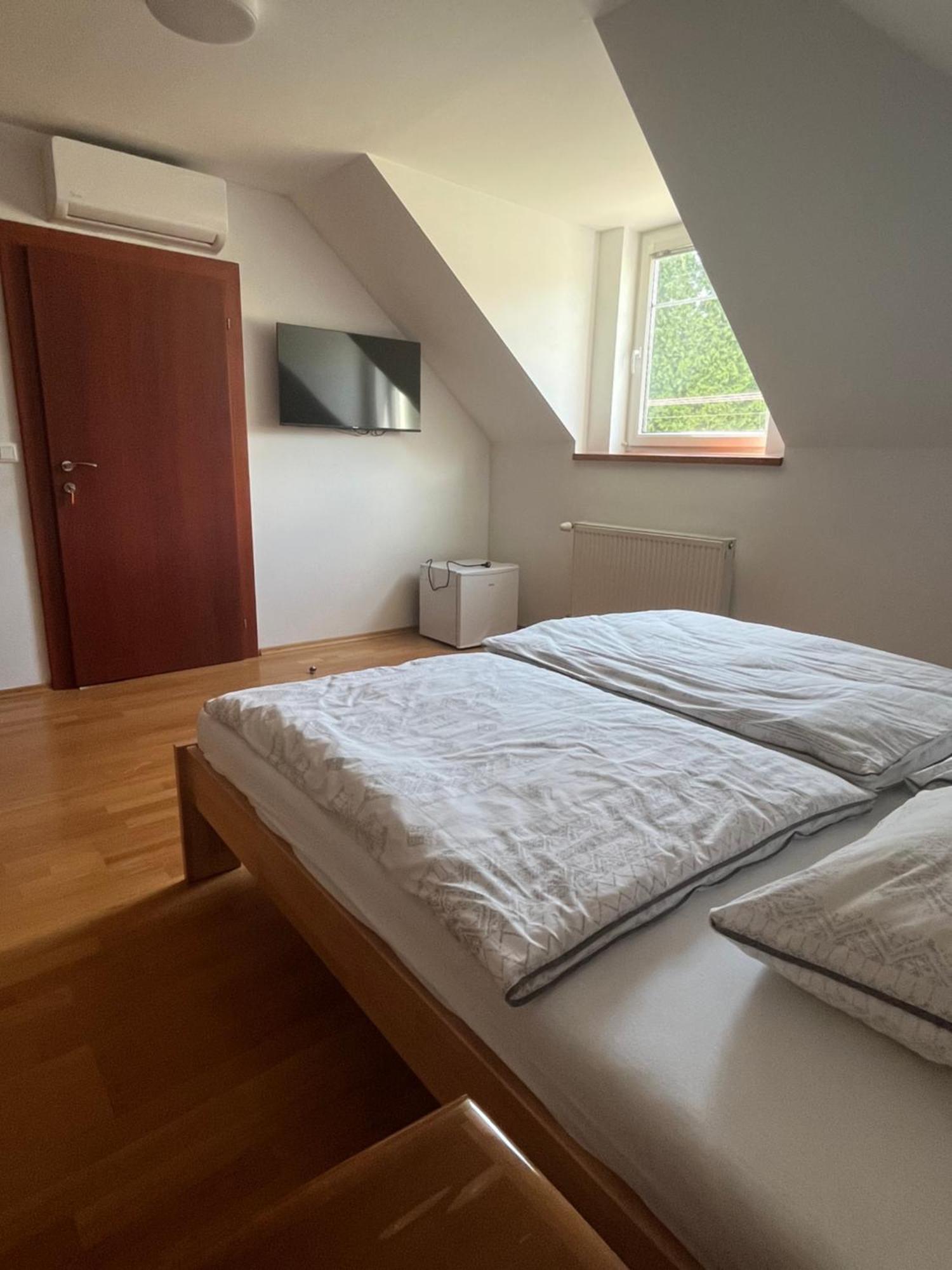 Vila Pri Kupeloch Бойнице Екстериор снимка